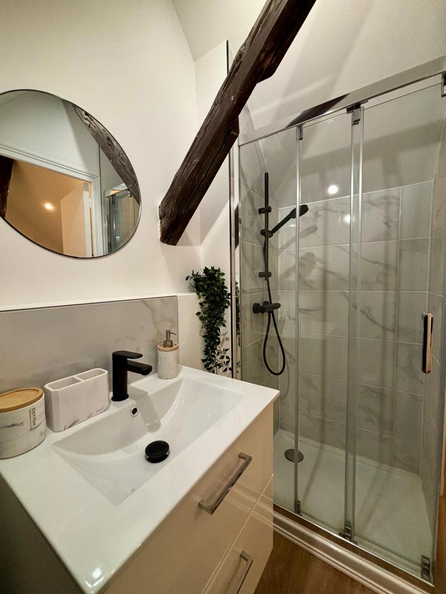 Le Petit Jardin, Proche Gare, Hyper Centre Apartman Cambrai Kültér fotó